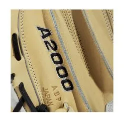 Wilson A2000 CM33 33" Baseball Catcher's Mitt: WBW10011533 13 Wilson A2000 CM33 33" Baseball Catcher's Mitt: WBW10011533 -Baseball Bats Sales Shop WBW100115 5 A2000 C DPCM 33 Blonde.png.cq5dam.web .1200.1200